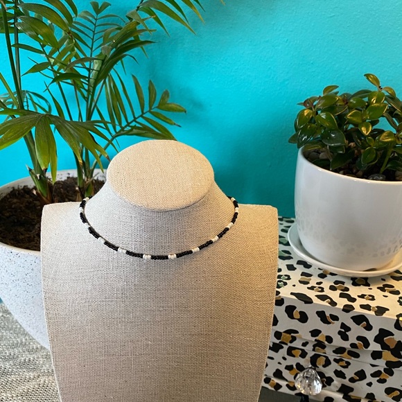 The Natalie Choker - One Size Fits All - Picture 4 of 4